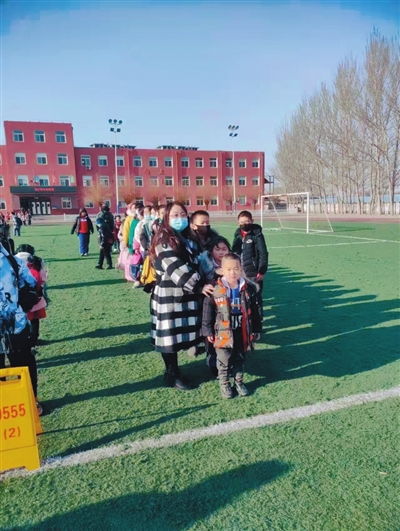 校車照管員董洋 心暖新學期，用心守護平安路